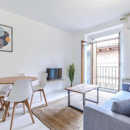 Apartamento Cava Baja Alquiler Temporal Madrid Bagian luar foto