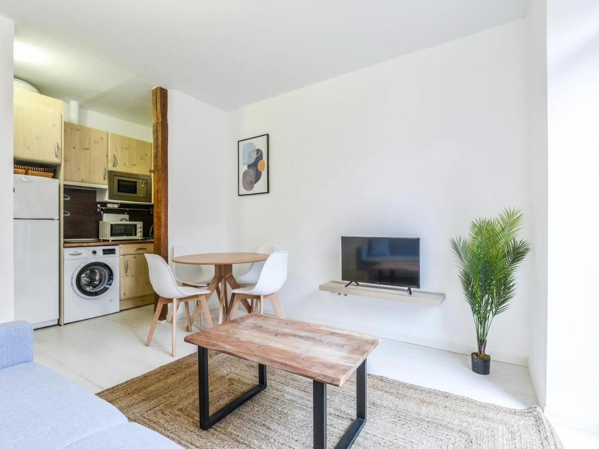 Apartamento Cava Baja Alquiler Temporal Madrid Bagian luar foto